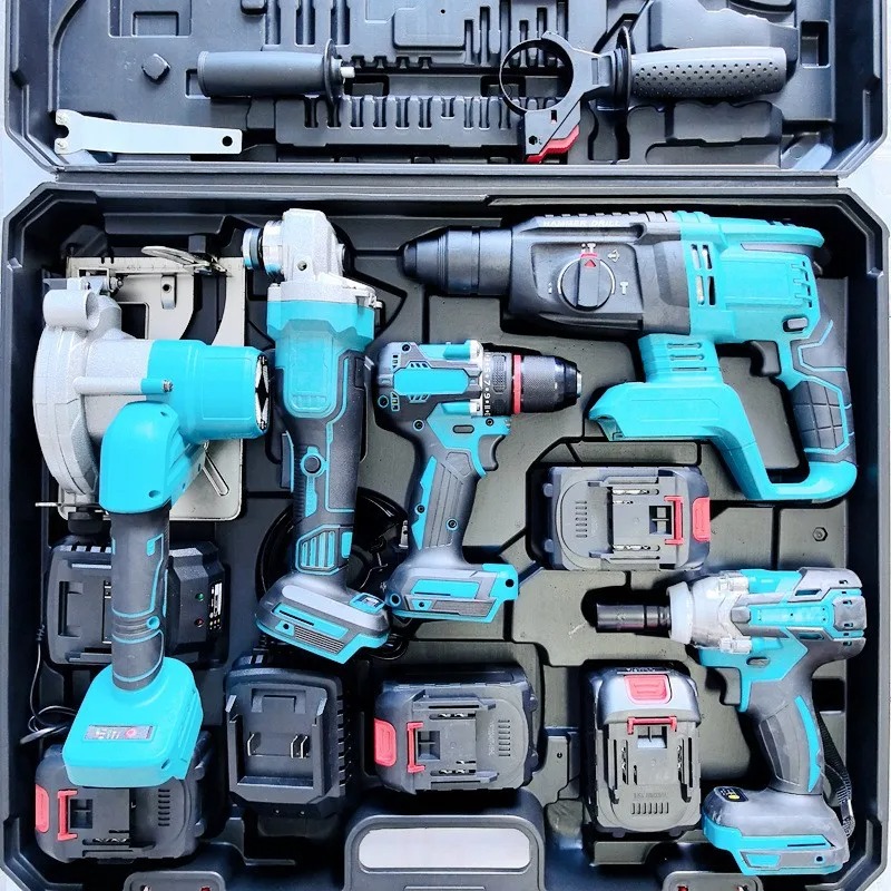 Zestaw narzędzi zasilanych bat – Combo Power Tools recenzja i cena